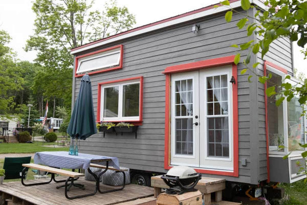 what you should know about prefab granny flats before adding one2